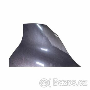 Pravý blatník šedá metalíza LZ7L Audi Q7 4L r.v. 2007 - 2