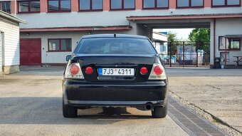 Lexus IS200 - 2