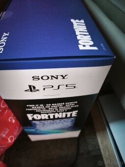PlayStation 5 vs Slim - 2