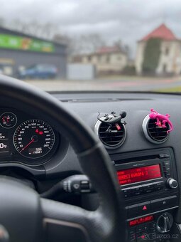 2 Din autoradio Isudar T72 qLed 9” displej Audi A3 - 2