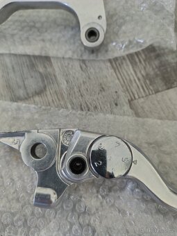 Originál sada páček Honda CB650R/CBR650 - 2