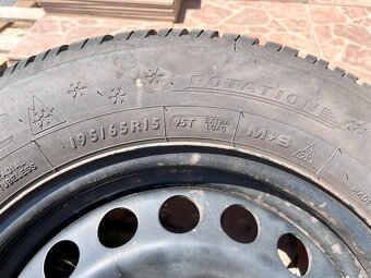 Zimní pneumatiky Dunlop Winter Response 2 195/65 R15 - 2