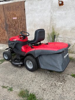 Prodám zahradní sekací traktor Castel Garden 240 Mountfield - 2