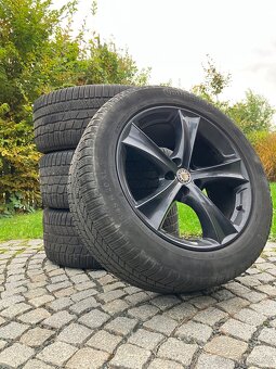 Černé R20 litiny + pneu - 2