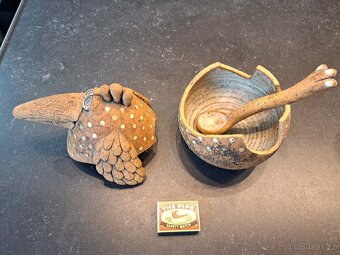 Originální keramická socha - dóza - 2