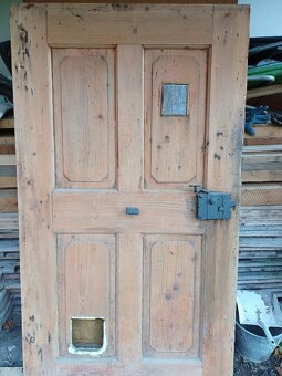 Staré dveřní kování, zámek - 2