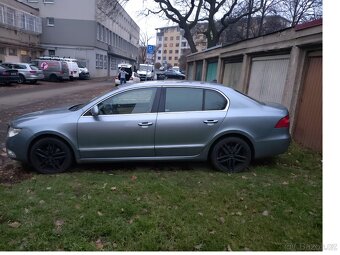 Škoda Superb 2009 2.0 TDI 125 kW šedý - 2