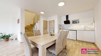 Prodej rodinného domu s dvěmy byty 3+kk, 214 m², Břeclav - C - 2