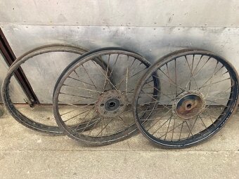 ČZ 150c kola kominíček - 2