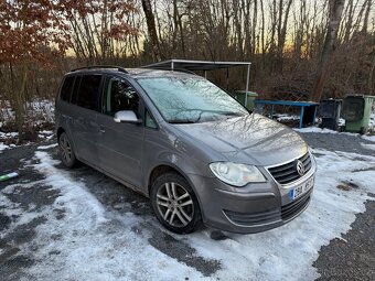 VW Touran - 2
