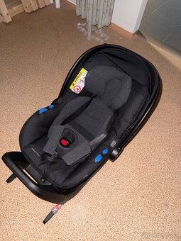 Autosedačka Avionaut Pixel Pro + základna - 2