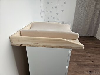 Přebalovací pult - 2