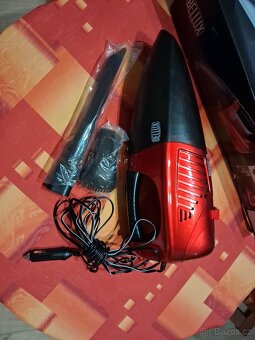 Vysavač do auta - 2