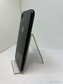 Apple iPhone XR 64GB Black - 2