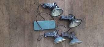 RETRO SVÍTILNY - 2