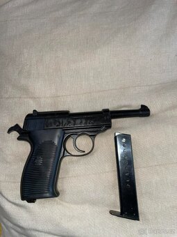 Expanzní pistole Walther P38 - 2