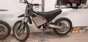 Elektricka KTM EXC - 2