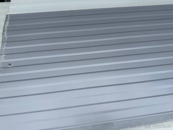 PUR panely tl.6 cm, delka 6,33 m - 2