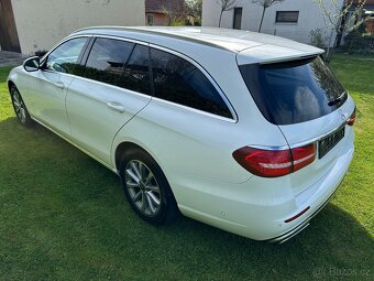 Mercedes E220d 4 matic 2018, plný servis, 100% nájezd - 2