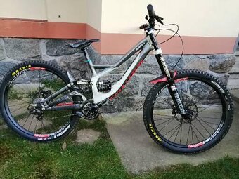 Specialized demo 8 - 2