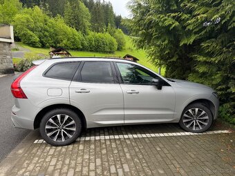 VOLVO XC 60 R-Design B5 - 2