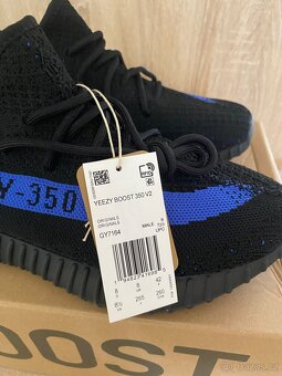 Yeezy 350 v2 Dazzling Blue - 2