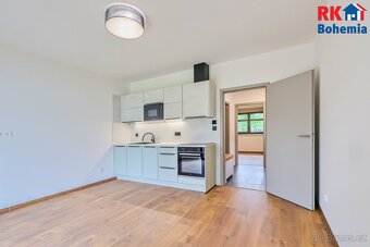 Pronájem novostavby bytu 2+kk s terasou a venkovním parkovac - 2