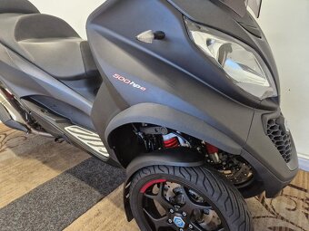 Piaggio MP3 500 hpe Zpátečka LED denní svícení 7/2021 - 2