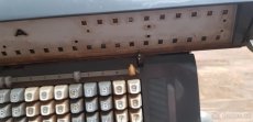 retro kalkulačka Nisa - 2