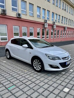 Opel Astra 2.0cdti/121kw, Cosmo, pěkný vůz - 2