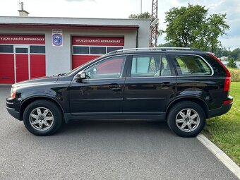 Volvo XC90 2.4 D5 136kW 4x4 Tažné Xenony Servis jen Volvo - 2