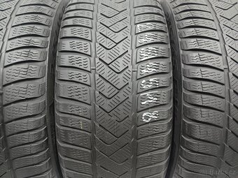 Zimní pneu 245/45/18 Pirelli - 2