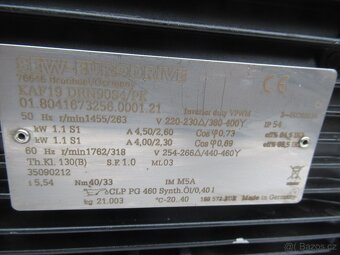 SEW-NOVÁ úhlová elektropřevodovka 400V.1,1kw-263ot.min. - 2