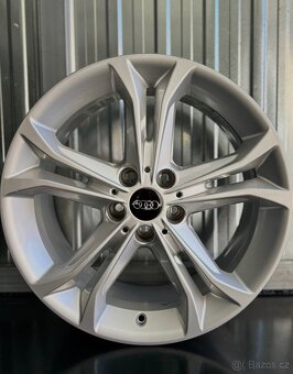 #12 Elektróny originál Audi r18 - 2