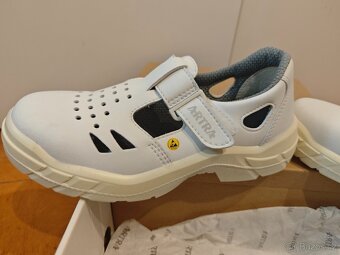 Pracovní bezpečnostní obuv - 2