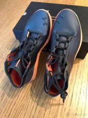 Tenisky Under Armour vel. 37,5 - 2