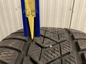 2x 245/45/18 Pirelli zimní runflat - 2