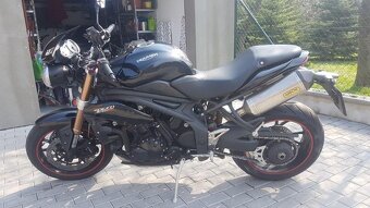 Triumph Speed Triple 1050, r.v. 2012 - SLEVA - 2