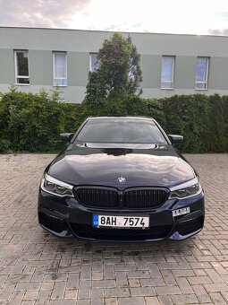 BMW G30 540i - 2