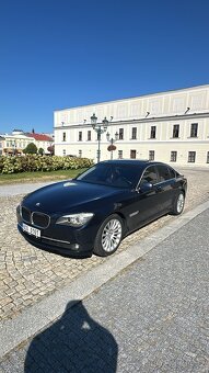 Bmw 750i 300kw v8 - 2