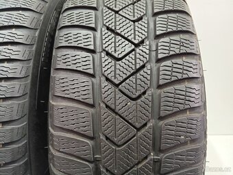 Zimní pneu 225/60/18 Pirelli - 2