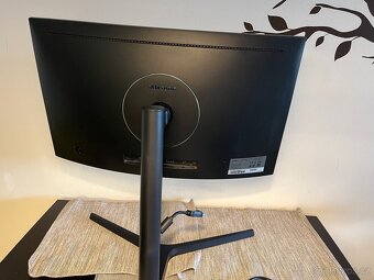 Monitor Samsung, prohnutý 24”, full HD - 2