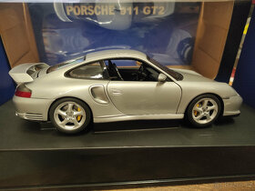 1:18 Autoart Porsche 911(996) GT2 - 2