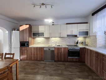 SLEVA 3 byty, prodej domu 270 m² s pozemkem 439 m² - 2