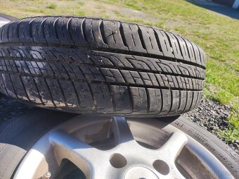 Prodám pneu+disky 165/70 R 13 - 2