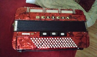 Prodám akordeon delicie CARMEN XIII 96 basu - 2