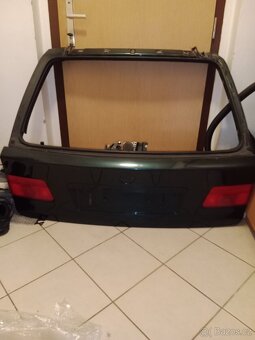 Zadní 5. dveře BMW E39 touring - 2