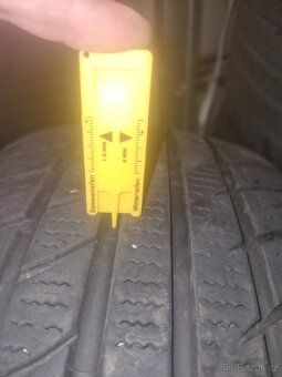 Zimní pneu 205/55 R17 - 2