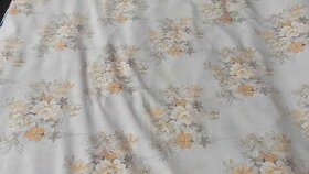 RETRO UBRUS 180 X 130 CM - 2
