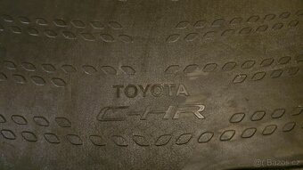 Vana do kufru Toyota CHR 2018-2024 - 2